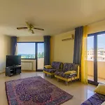 شقة فندقية Le Saline 4*
