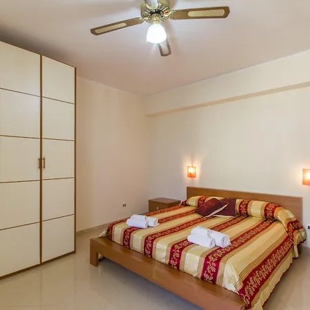 アパートホテル Le Saline